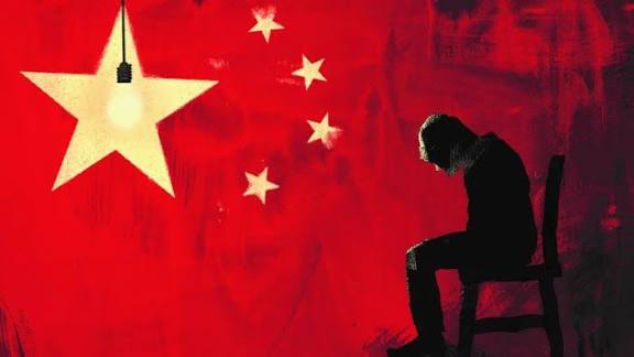 Immagine dal rapporto di Human Rights Watch “Special Measures”
Detention and Torture in the Chinese Communist Party’s Shuanggui System  © 2016 Yarek Waszul for Human Rights Watch
https://www.hrw.org/report/2016/12/06/special-measures/detention-and-torture-chinese-communist-partys-shuanggui-system
